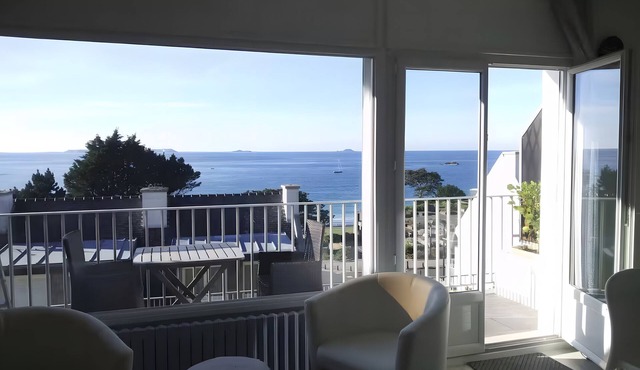 House 'Ti Bihan - Perros Guirec' 3 stars 100m from the beach, sea view, terrace, private garden, private garage