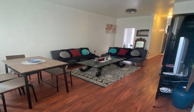 House to Narnia near Philadelphia 1 block from Benjamin Franklin Bridge