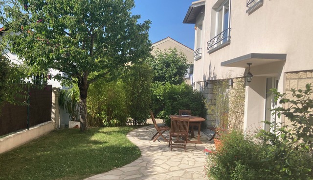 House to rent 3 km away from Paris