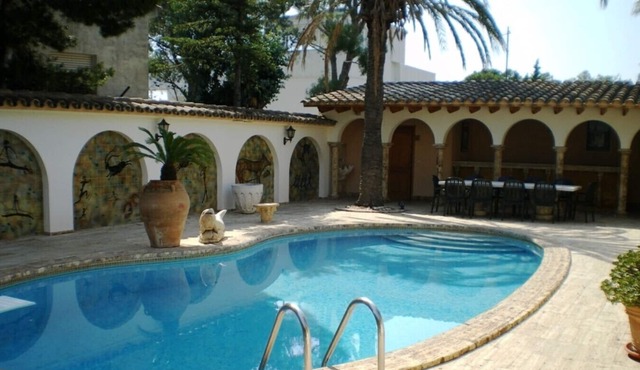 House to rent witha private pool 10 persons, sea view