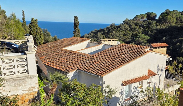 House Tossa de Mar Ocean View Pool Internet 75 km Barcelona Costa Brava