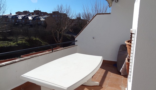 HOUSE TOWNHOUSE 30 MINUTES FROM MADRID