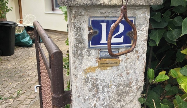 House Type T3 garden of 800 m square garage shed courtyard totally isolated.