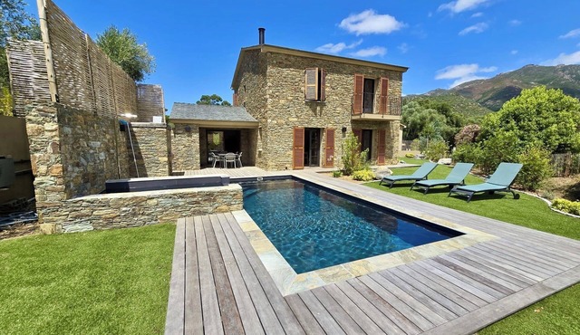 House U Pétra pool/10 pers.