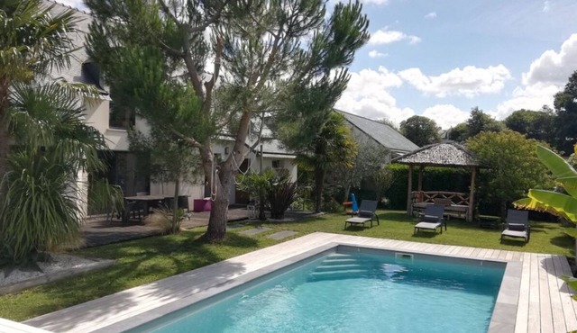 House vannes private pool and sauna 4 CH