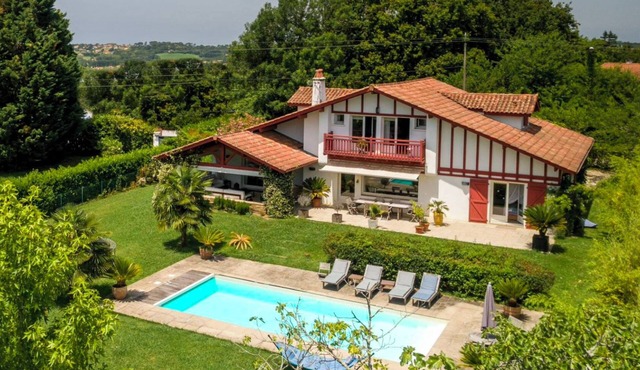 House/Villa - ARBONNE