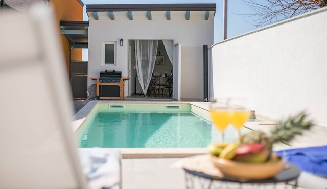 House Villa Caterina with pool
