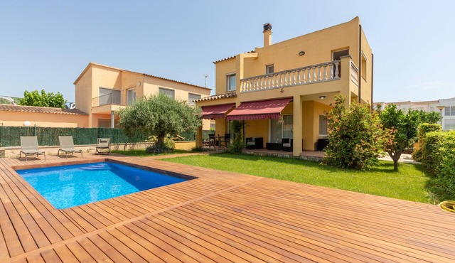 House Violant - Garden, pool, barbecue, corner office, wi-fi, garage