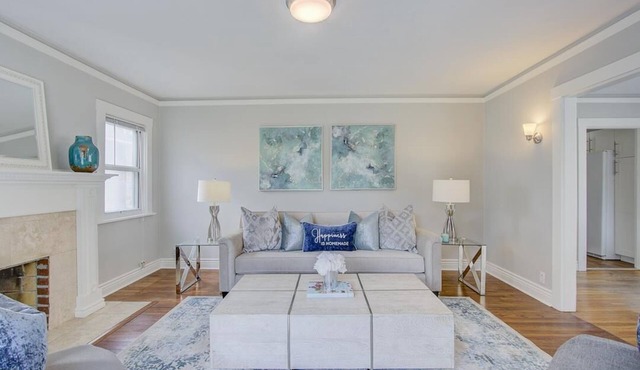 House w California King Bed, Sofa Bed, 2 TVs, Crib @Downtown, near SJC, Caltrain