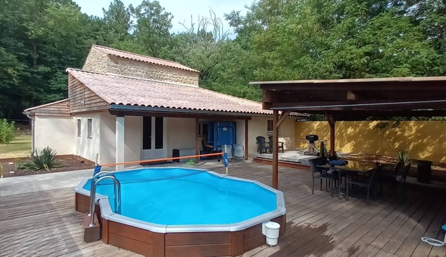 House with heated pool* south Ardèche