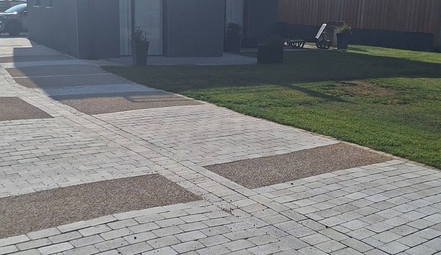 House whith sea view at 200 meters from the beach in Plouescat