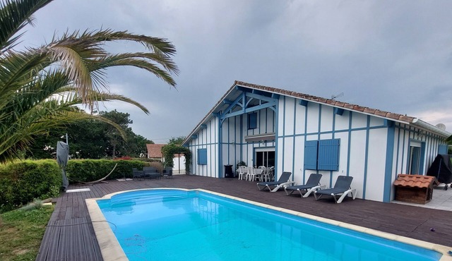 House with private pool