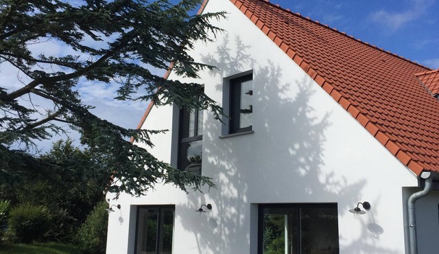 HOUSE WISSANT 190 m2 RENOVATED 2016 2 STEPS FROM THE SEA IN A QUIET