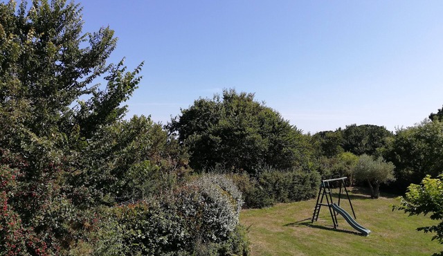 House with large garden in the peninsula of Rhyus