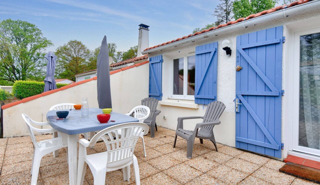 House with garden for 4, St Maixent sur Vie