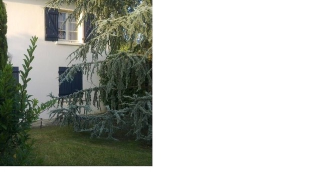 house with 2 bedrooms .