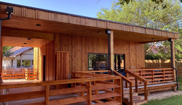 HOUSE WITH AIR CONDITIONING