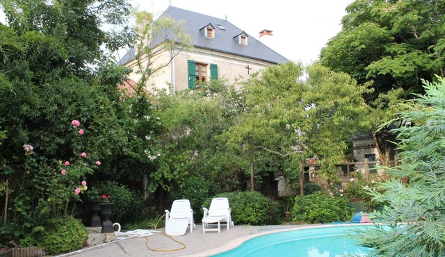 House with character, former post house