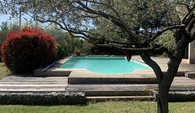 House with calm 140m ² with swimming pool 10x5