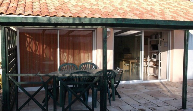 House with covered terrace