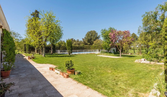 House with pool in the countryside 11 to 14 people, ideal for groups