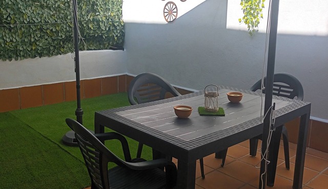 House with fireplace 50 meters from the river and natural pools, ideal for families.