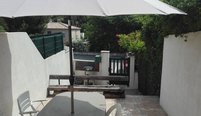 House With Garden 200m Beach Residence