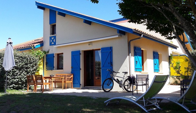 House with swimming pool in condominium