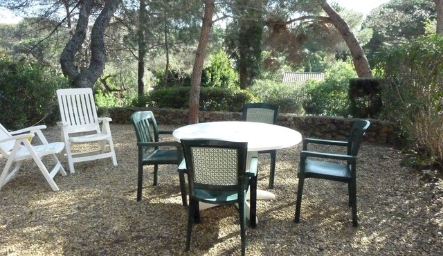 House with garden in an estate, sleeps 5 in Cavalaire-sur-Mer