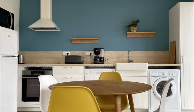 House with garden and private parking