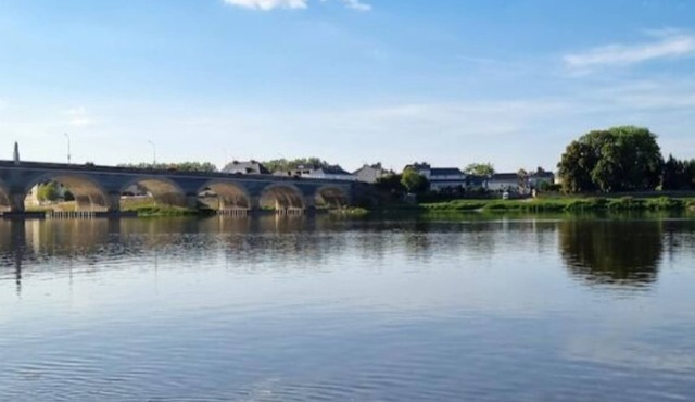House with garden near the Loire river