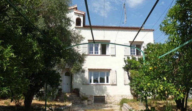 House with garden on the French Riviera