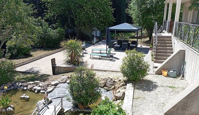 House with garden/terrace facing the forest