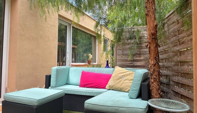 HOUSE WITH GARDEN 25 MINUTES FROM DOWNTOWN BARCELONA