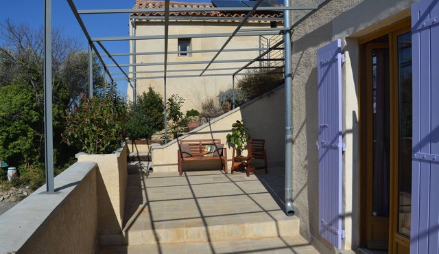 House with garden, terraces, views, comfortable in all seasons