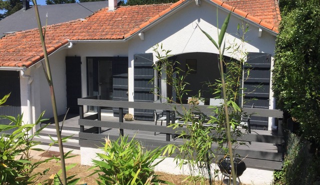 House with gardens La Baule 400m beach and shops 4/6 pers.