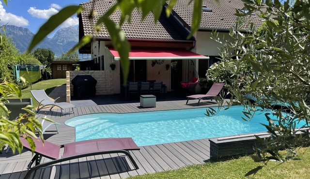 House with heated pool and breathtaking Mountain View'sDiscount on the last week