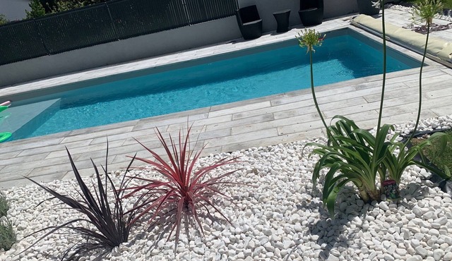 House with heated pool located 5 minutes from the bay of La Baule
