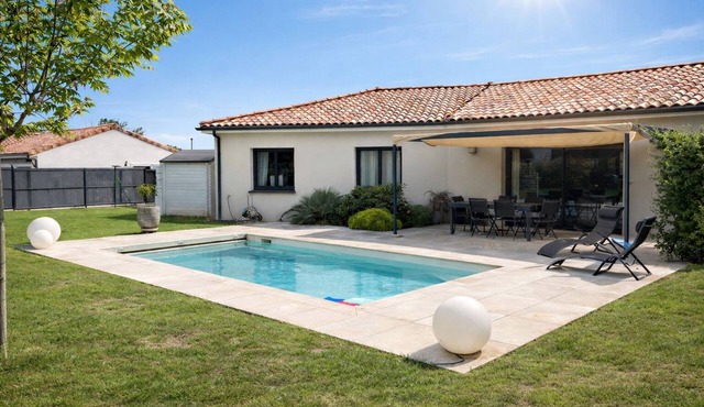 House with heated pool
