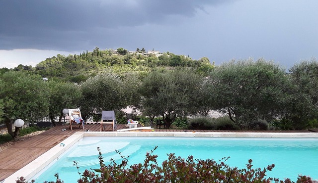 House with heated pool and superb view of Lussan