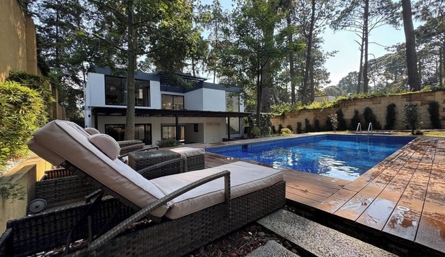 House with hottub