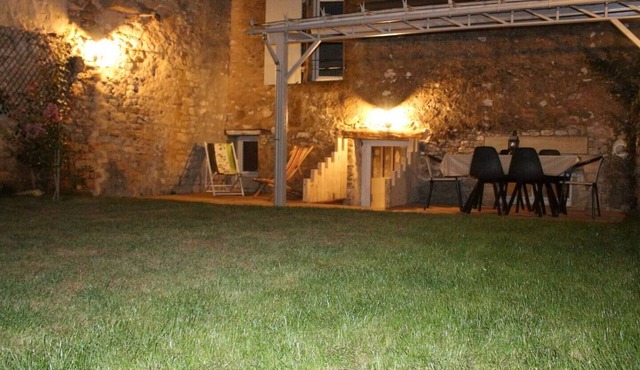 House with Jardin aucoeur du Village de Monpazier