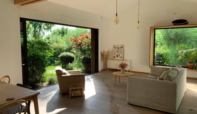 House with large garden near Lille and large stadium