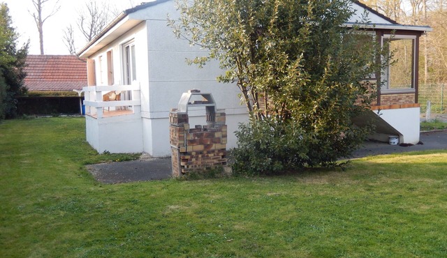 House with large plot, very quiet area near beaches