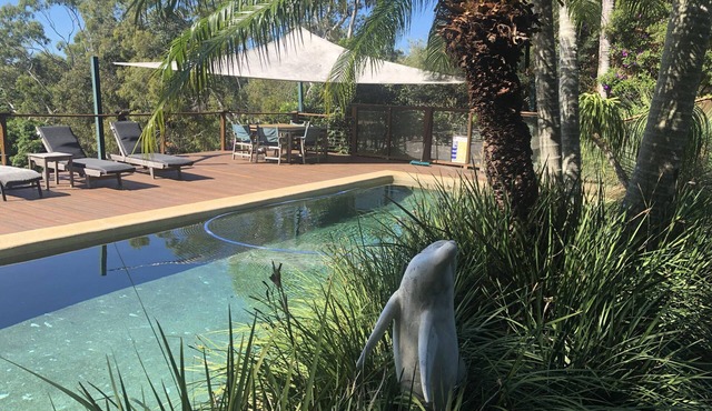 House with large saltwater pool fabulous views firepit on acreage close to Byron