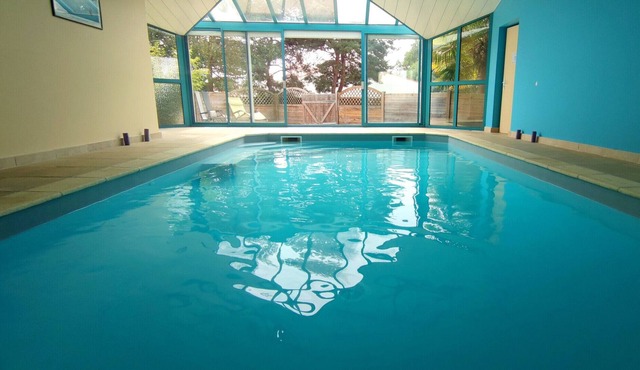 House with pool for 10, in Notre Dame de Riez