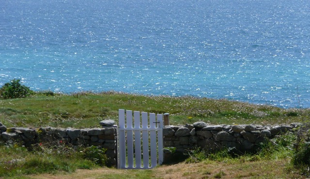 House with panoramic sea view, 500 m from Trez Goarem beach