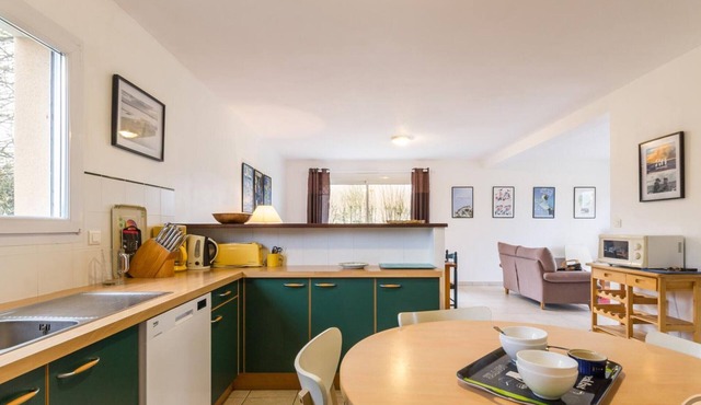House with pets allowed, parking - 6 guests