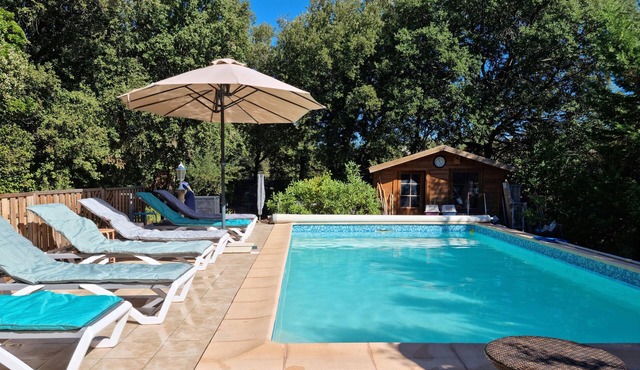 House with pool and spa, ideal for families and couples