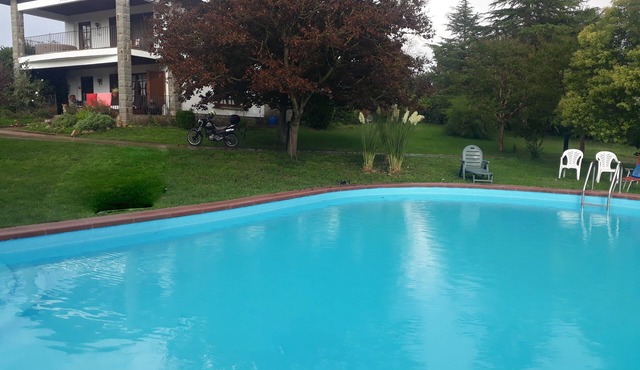 House with pool and garden, ideal for families. Minimum 6 guests.